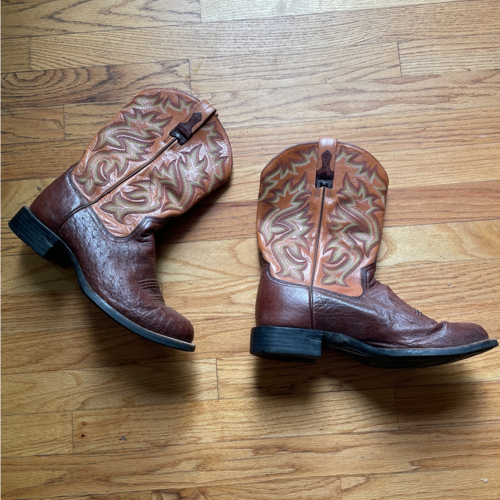 Ariat Men’s 10.5 Leather Cowboy Boots
